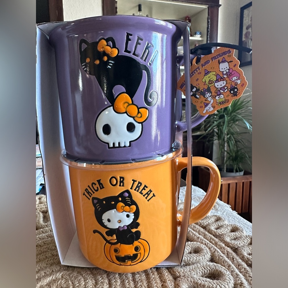 NWT Hello Kitty Halloween mug